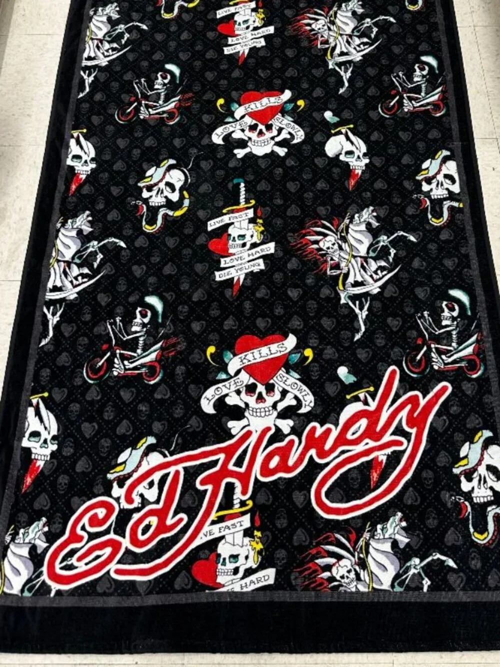 NWT ED HARDY Oversized Beach Towel 100% cotton 36